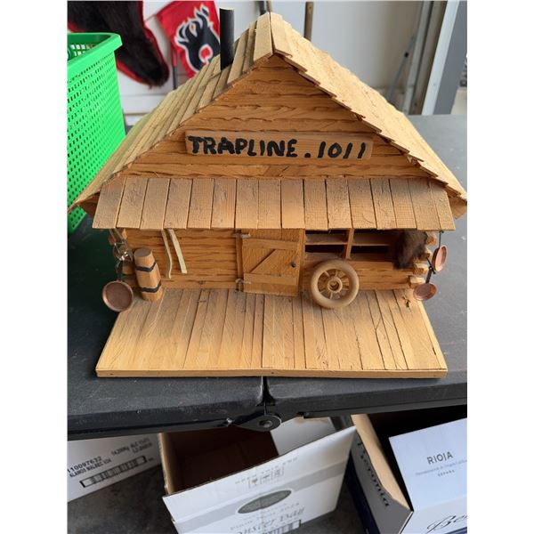 Wooden Model Cabin Trapline 1011