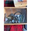 Image 3 : Tools, Fire Extinguisher, Camera, Lock