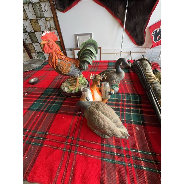 Animal Table Decor Lot