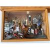 Image 3 : Keychains and Pocket Knives in Case