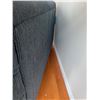 Image 5 : Blue Upholstered Loveseat