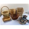 Image 1 : Decorative Wicker Storage