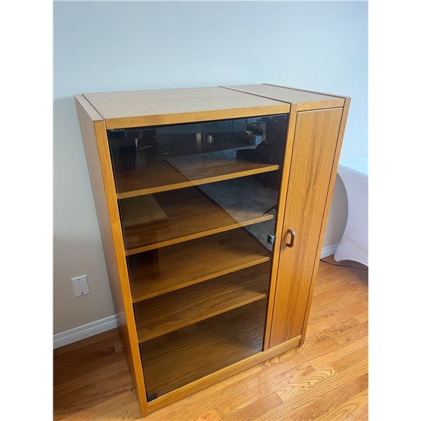 MCM Entertainment Cabinet