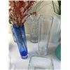 Image 4 : Decorative Vases & Faux Flowers