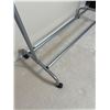 Image 2 : Metal Clothing Rack