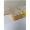 Image 2 : Vintage Pyrex Dishes