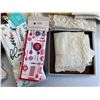 Image 2 : Table and Kitchen Linens