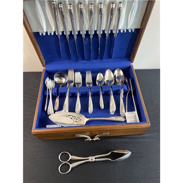Cutlery Box with Servingware