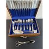 Image 1 : Cutlery Box with Servingware