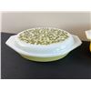 Image 2 : Vintage Pyrex Dishes