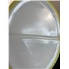 Image 4 : Vintage Pyrex Dishes