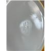 Image 7 : Vintage Pyrex Dishes