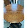 Image 7 : Nadeau Dining Table & Chairs