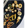 Image 2 : Costume Jewelry Lot