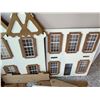 Image 3 : Wooden Dollhouse