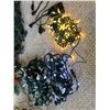 Image 5 : Christmas Lights & Garlands