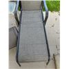 Image 4 : Patio Lounger & Side Table