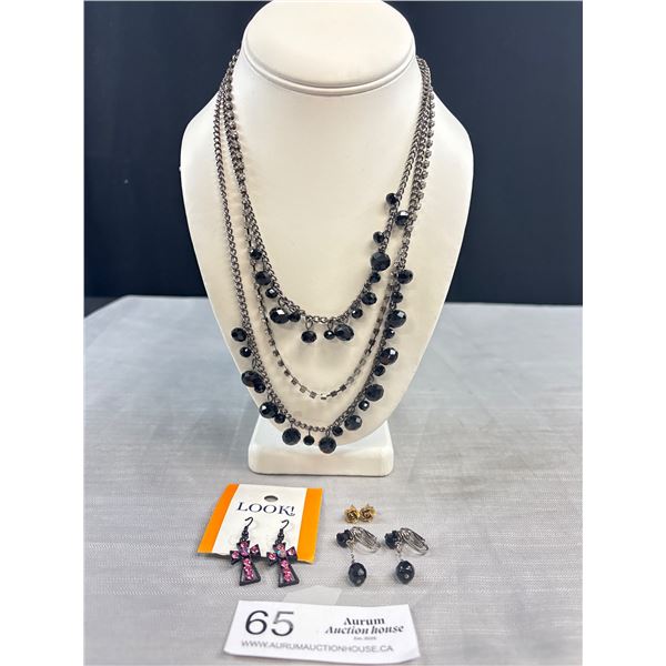Nice Vintage Lot of Silver Tone Necklaces and Earrings