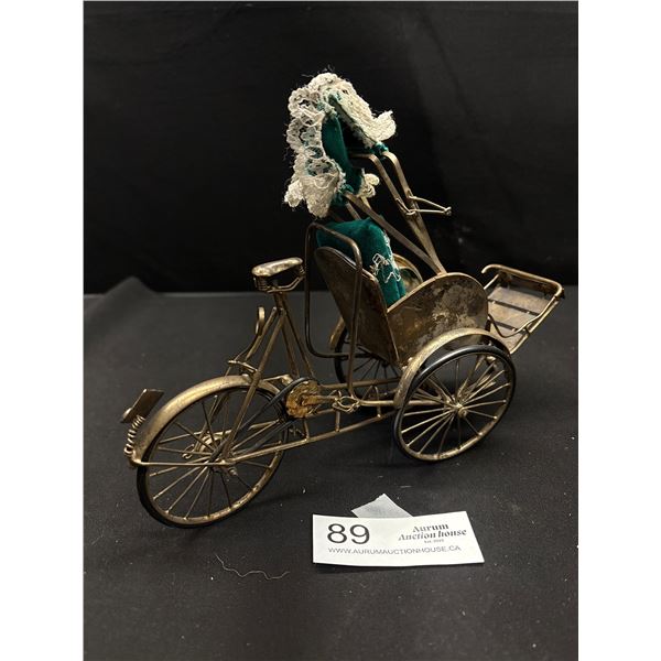 Beautiful Silver Tricycle Décor Piece