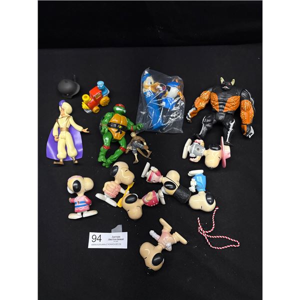 Cool Lot of Various Toys, Snoopy, Donald Duck, Teenage Mutant Ninja Turtles etc