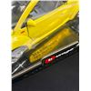 Image 3 : 1998 VW Bug 1:18th Scale Car In Original Box
