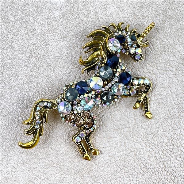VINTAGE COSTUME JEWELRY UNICORN BROOCH PIN