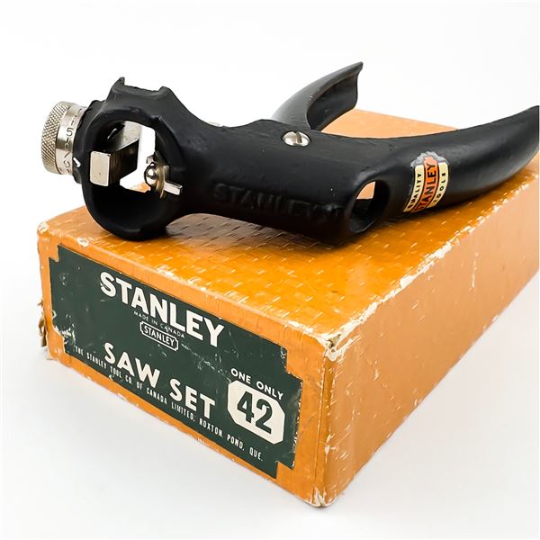 STANLEY NO 42 SAW SET CARPENTRY HAND TOOL & BOX