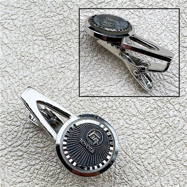 VINTAGE TOYOTA KATAKANA LOGO TIE CLIP JEWELRY