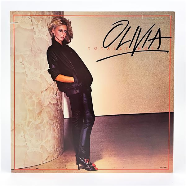 OLIVIA NEWTON-JOHN TOTALLY HOT VINYL LP RECORD