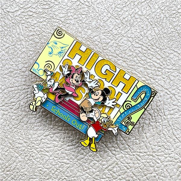 DISNEY HIGH SCHOOL MUSICAL 2 SCHOOLS OUT PIN