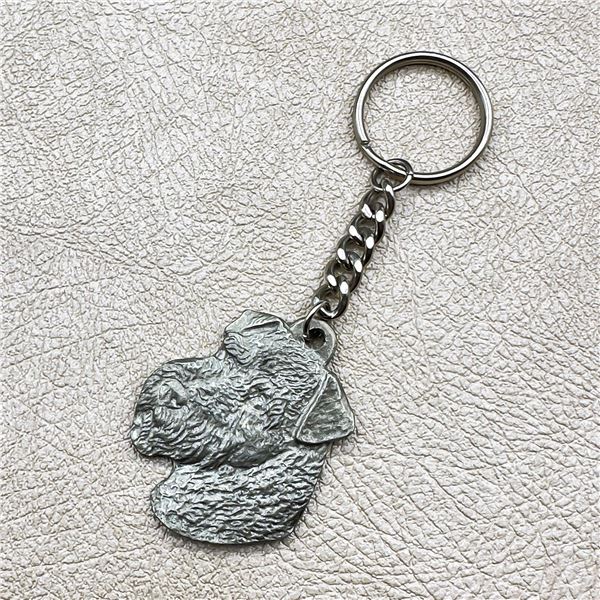 VINTAGE AIRDALE DOG HEAD PEWTER KEYCHAIN