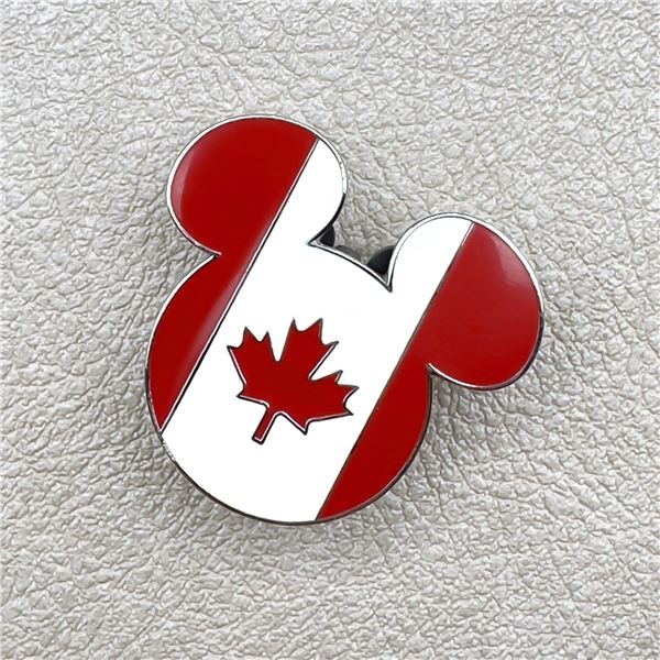 VINTAGE DISNEY MICKEY MOUSE CANADA FLAG PIN