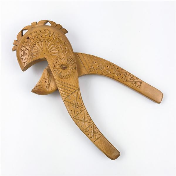 VINTAGE HAND CARVED FOLK ART NUTCRACKER TOOL