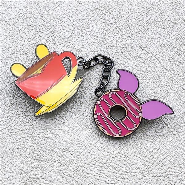 WINNIE THE POOH TEACUP & PIGLET DONUT DISNEY PIN