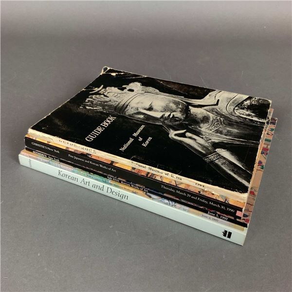 5pc Korean and Japanese Art Books and Auction Catalogs. 1964-1992.