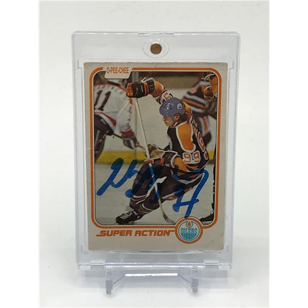 WAYNE GRETZKY SIGNED 1981 O PEE CHEE TRADING CARD