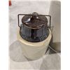 Image 4 : (2) Vintage pickling crocks (red Wing Stoneware)