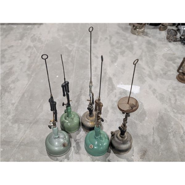 Lot of Vintage Coleman lanterns (no Shades)