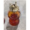 Image 2 : (2) Vintage Oil lamps w/ Oil (10 W/ Shade