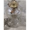 Image 3 : (2) Vintage Oil lamps w/ Shades