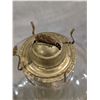 Image 4 : (2) Vintage Oil lamps w/ Shades