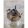 Image 5 : (2) Vintage Oil lamps w/ Shades