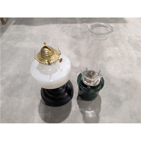 2 Vintage Oil lamps (1) No shade