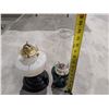 Image 2 : 2 Vintage Oil lamps (1) No shade
