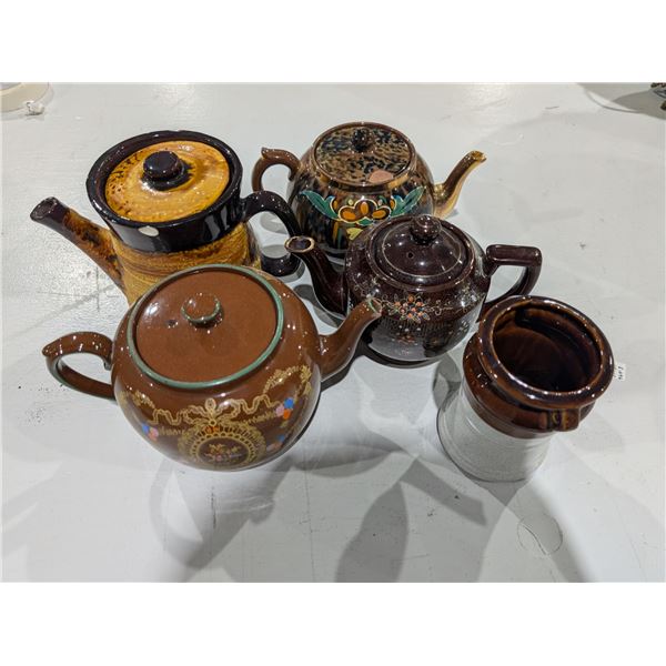 Lot of Vintage Porcelain/Ceramic Tea Pots