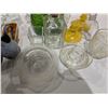 Image 3 : Lot of Vintage Enamel, glass, Hoosier vase, and etc.