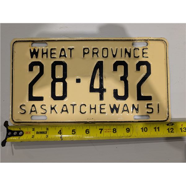 Vintage Sask License Plate 51' 28-432