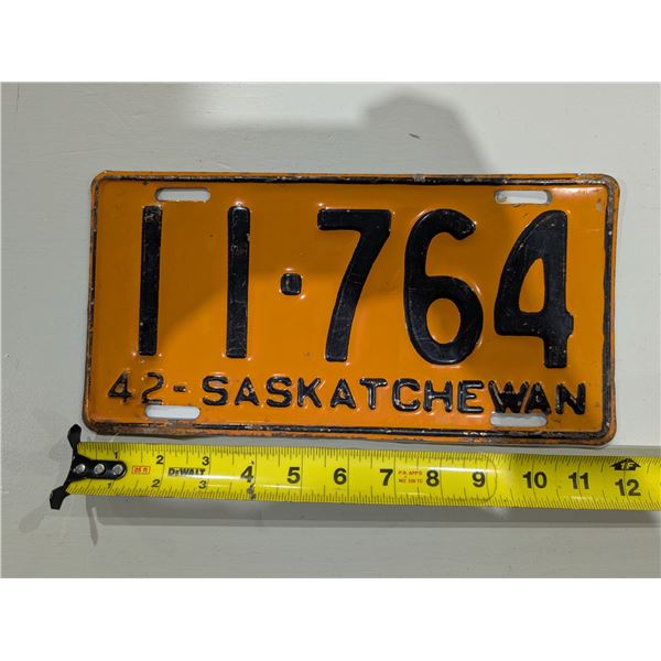 Vintage Sask License Plate 42' 11-764