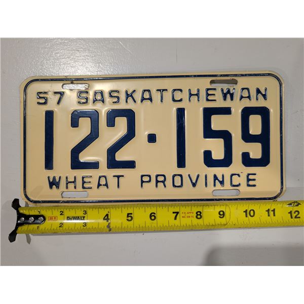 Vintage Sask License Plate 57' 122-159