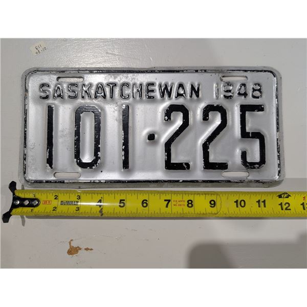 Vintage Sask License Plate 48' 101-225